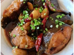 比甲鱼还营养,全身都是宝,嫩滑松软美味,5块钱一斤却无人买